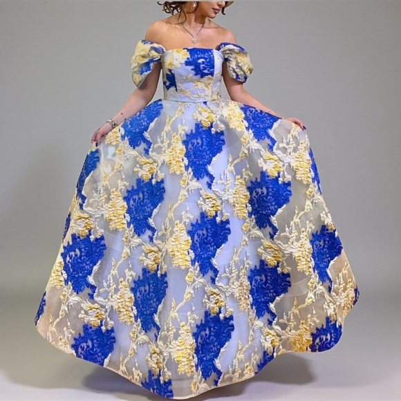 AIDA COUTURE Evening Gown in Cobalt Blue, Champagne & Gold Size 4-6 -  threedaughtersproperties.com